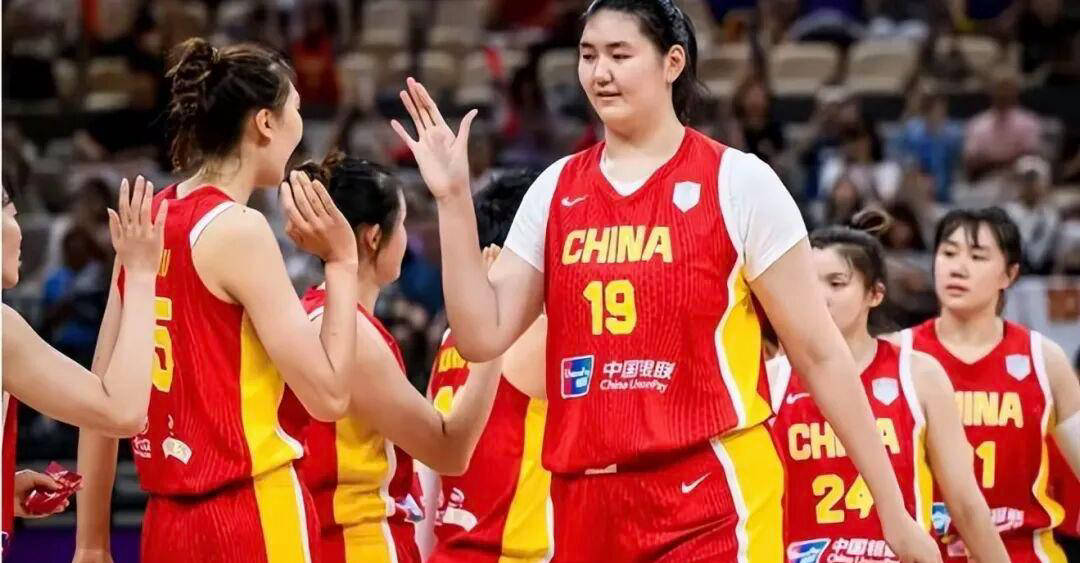 官宣！辽篮旧将重返CBA，广东宏远迎来好消息，女篮世界杯奖金出炉