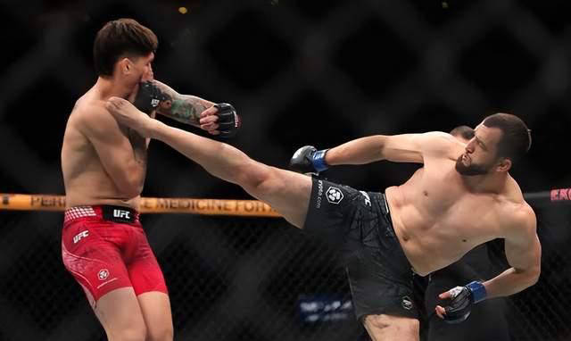 散打沙皇“穆斯里穆”再战UFC，遗憾落败！