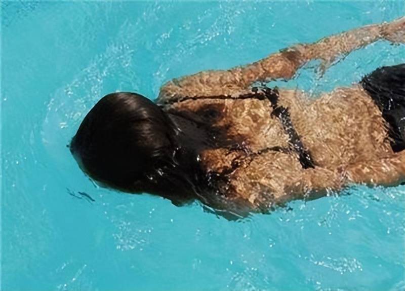 “我女儿16岁,游泳后怀孕了”,真相竟然是……