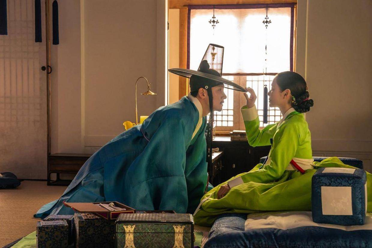 《挑情丑闻》首播，孙艺珍林珍娜主演，爱恨情仇，乱炖一锅粥封面图
