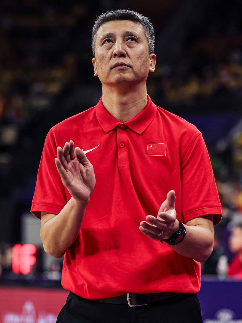 为何拒绝征召周琦？曝徐杰也被拒绝，名记：郭士强以没参加集训为由