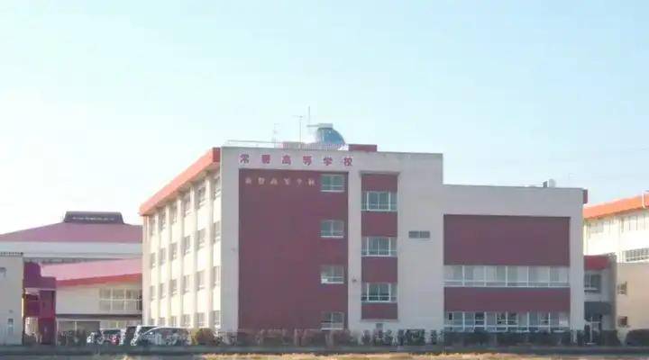请输入图片描述