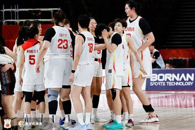CCTV5直播！中国女篮vs蒙古，冲击16连胜，张子宇刘禹彤制霸篮下