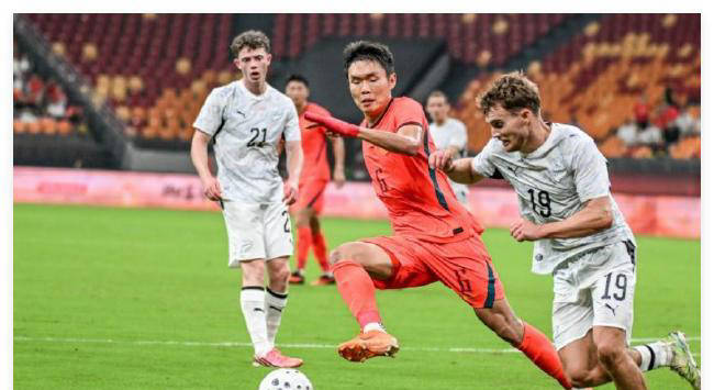 被U23国足“淘汰”，却在国家队热身赛首发，邵佳一的用人再次引发质疑