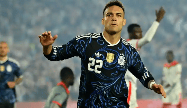 一场0-7，沸腾了！劳塔罗追赶梅西，致敬国足