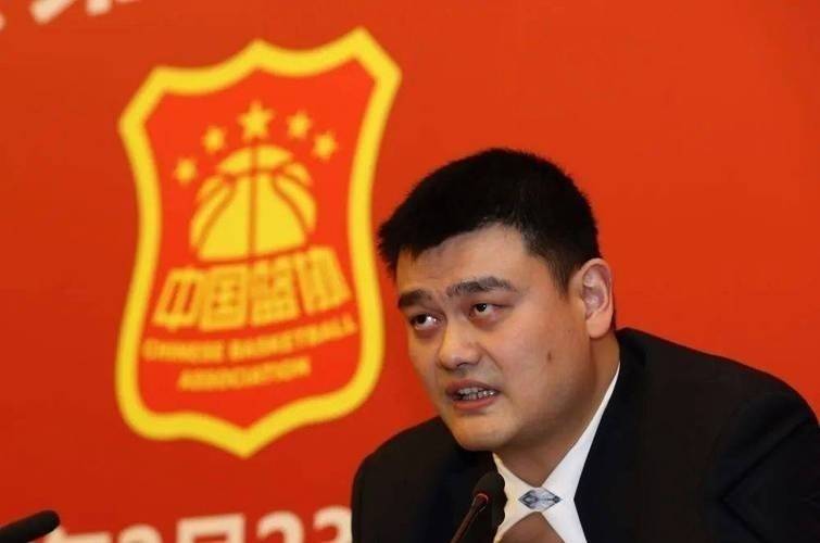 七年换一个梦, 24年"辞去"篮协主席的姚明, 已经走上了另一条路