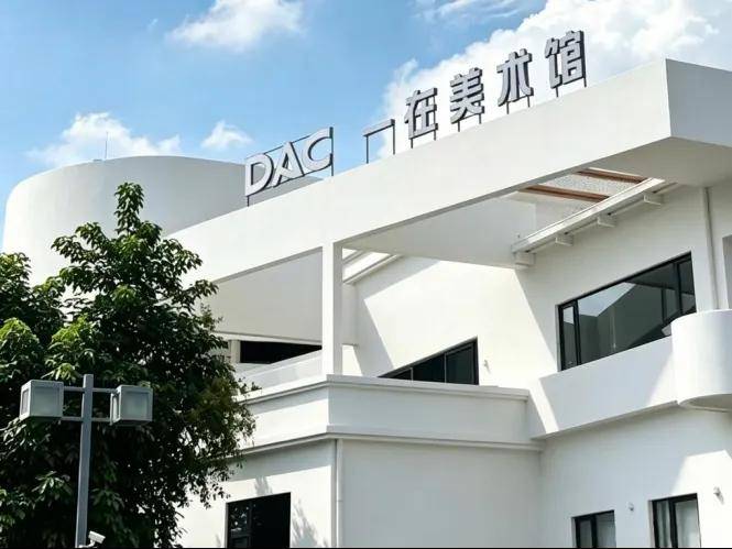 艺涂装丨从布达拉宫到一在美术馆：卡百利艺术漆的高定美学之路