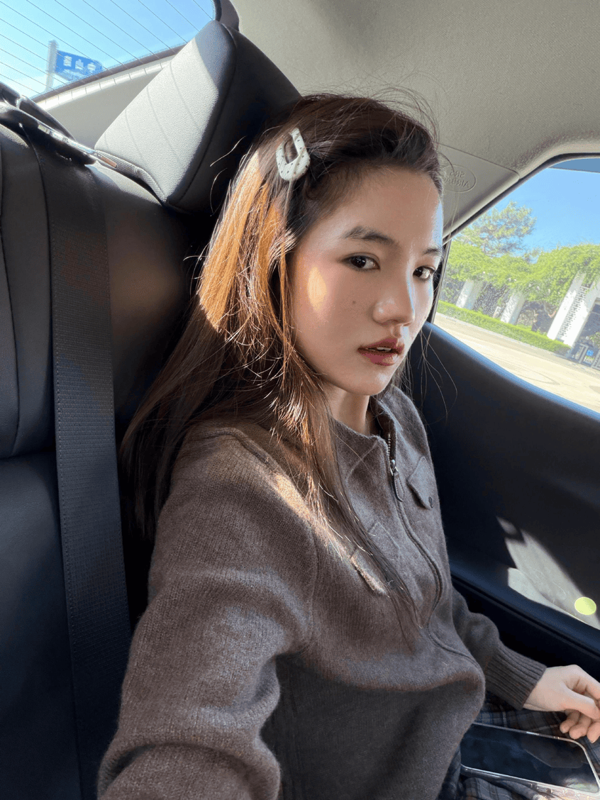 晋妈朋友圈曝光,“母女情深”翻车,这出戏比《变形计》还抓马封面图