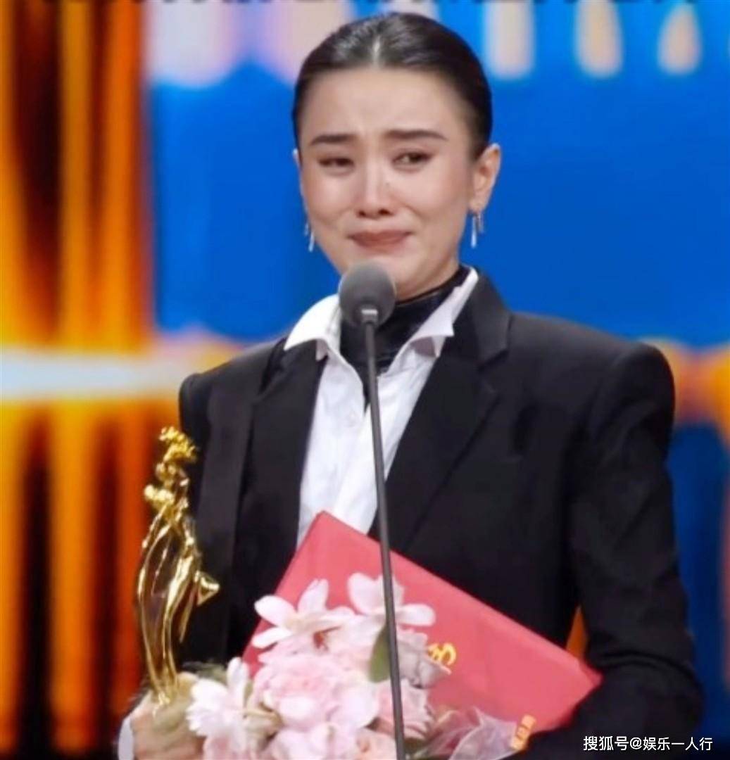 第35届飞天奖公布：王仁君意外获奖，宋佳现场感动落泪，于和伟成最大遗珠，观众热议不断