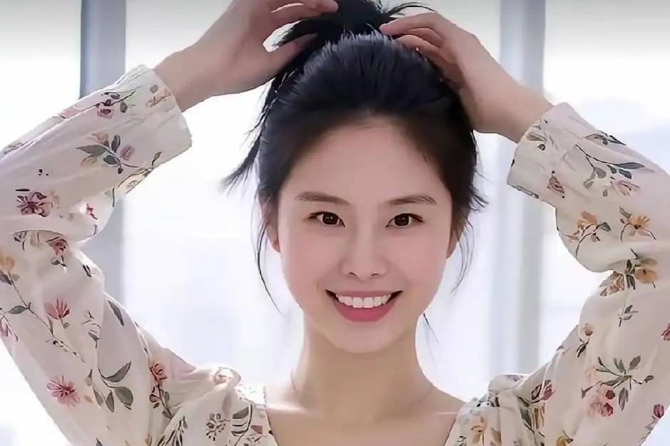 她被誉为“女篮王祖贤”，曾与郭艾伦传绯闻，30岁仍单身
