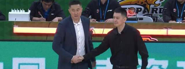 强强联手！杜锋与杨鸣携手解说CBA新赛季揭幕战，合计荣膺15冠