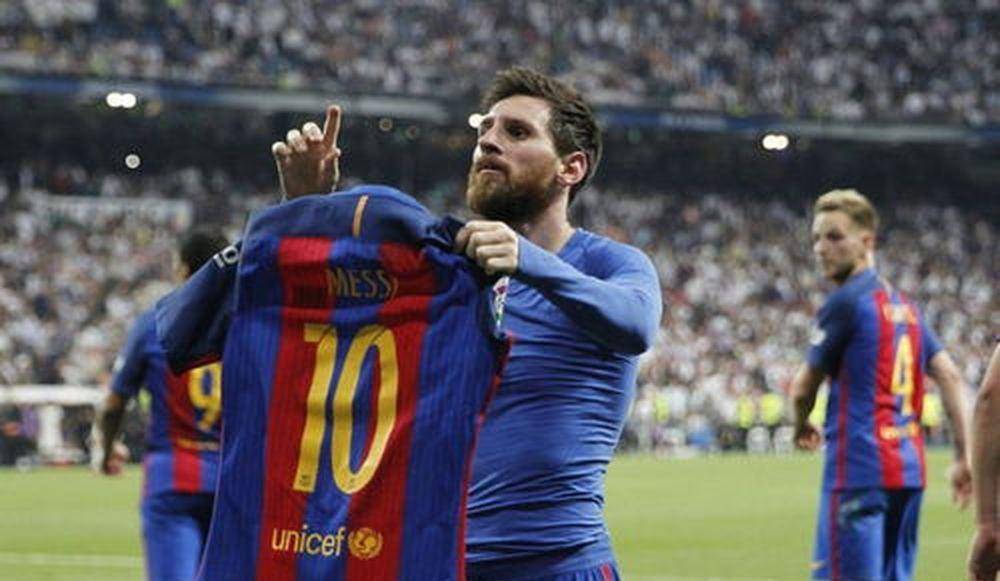 10月15日，罗马欧冠战皇马17分钟连损两中场！科内掩面迪巴拉拉伤下场