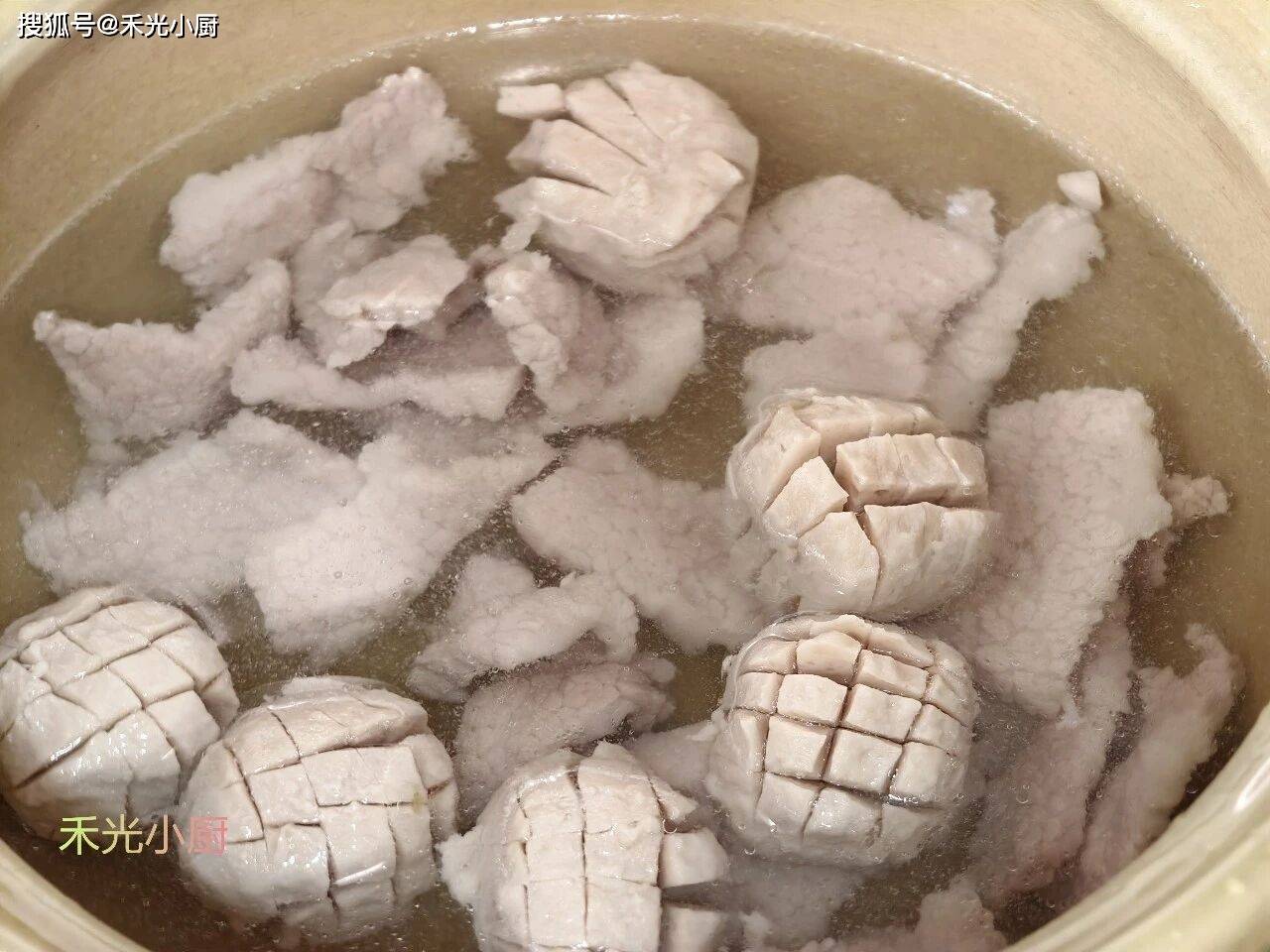 深秋天热不想炒菜？煮这道丝瓜肉丸汤，一锅出鲜美清爽(图8)