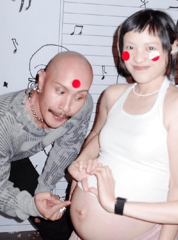 黄宣官宣妻子怀孕喜讯：将迎小公主，幸福升级！