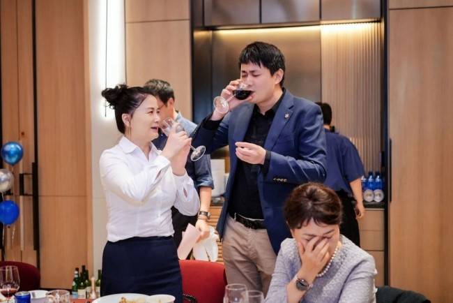 筑元金陵,启征AI新境——南京元征大厦落成庆典活动圆满落幕(图8) 筑元金陵,启征AI新境——南京元征大厦落成庆典活动圆满落幕(图8)