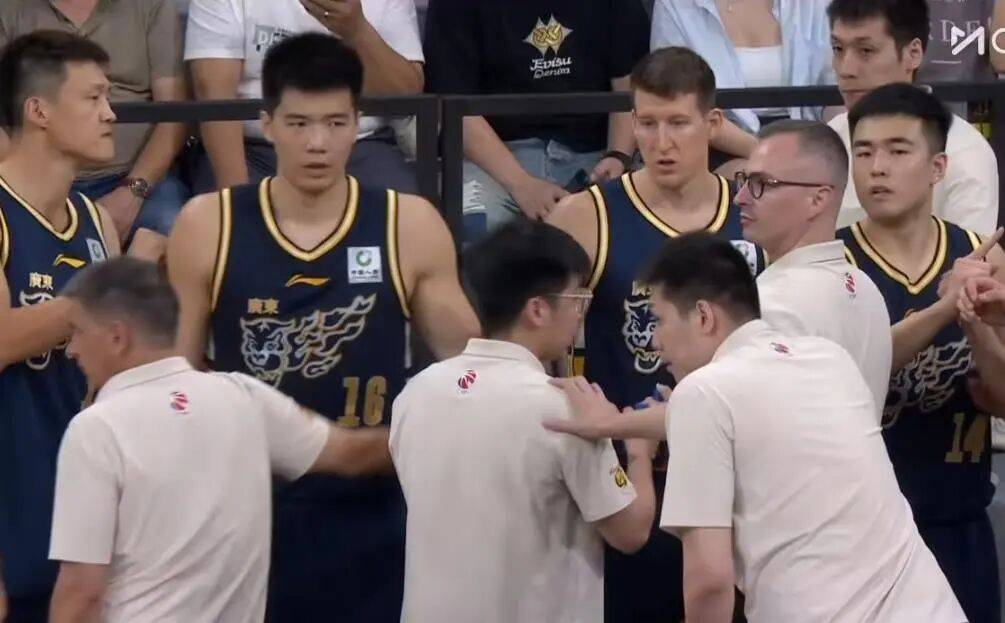 CBA又爆冷门，广厦不敌吉林遭遇连败！广东两连胜，上海险胜福建