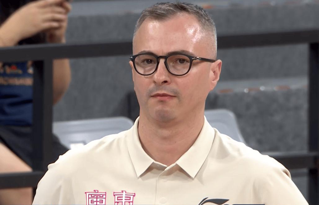一觉醒来，宏远接触NBA得分机器！杜锋有望回归指导，国青锋线正式离队