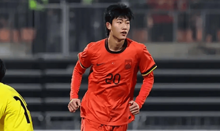 冲击世界杯淘汰赛！4名留洋球员、3名清华附中学生，U17国足这次有戏吗？