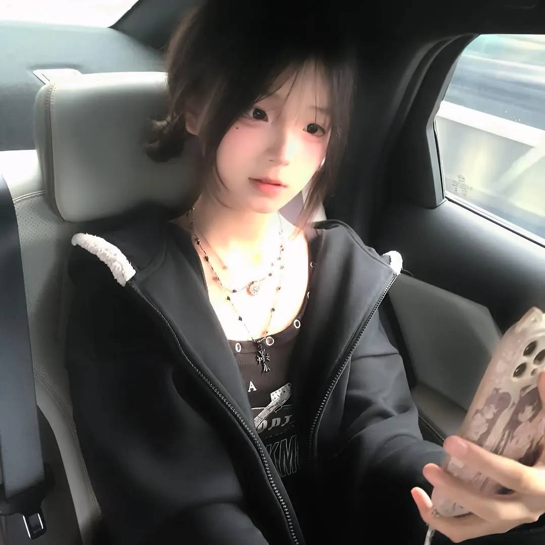 原创
            搞笑段子：史上最经典幽默笑话大全，顶级爆笑段子！