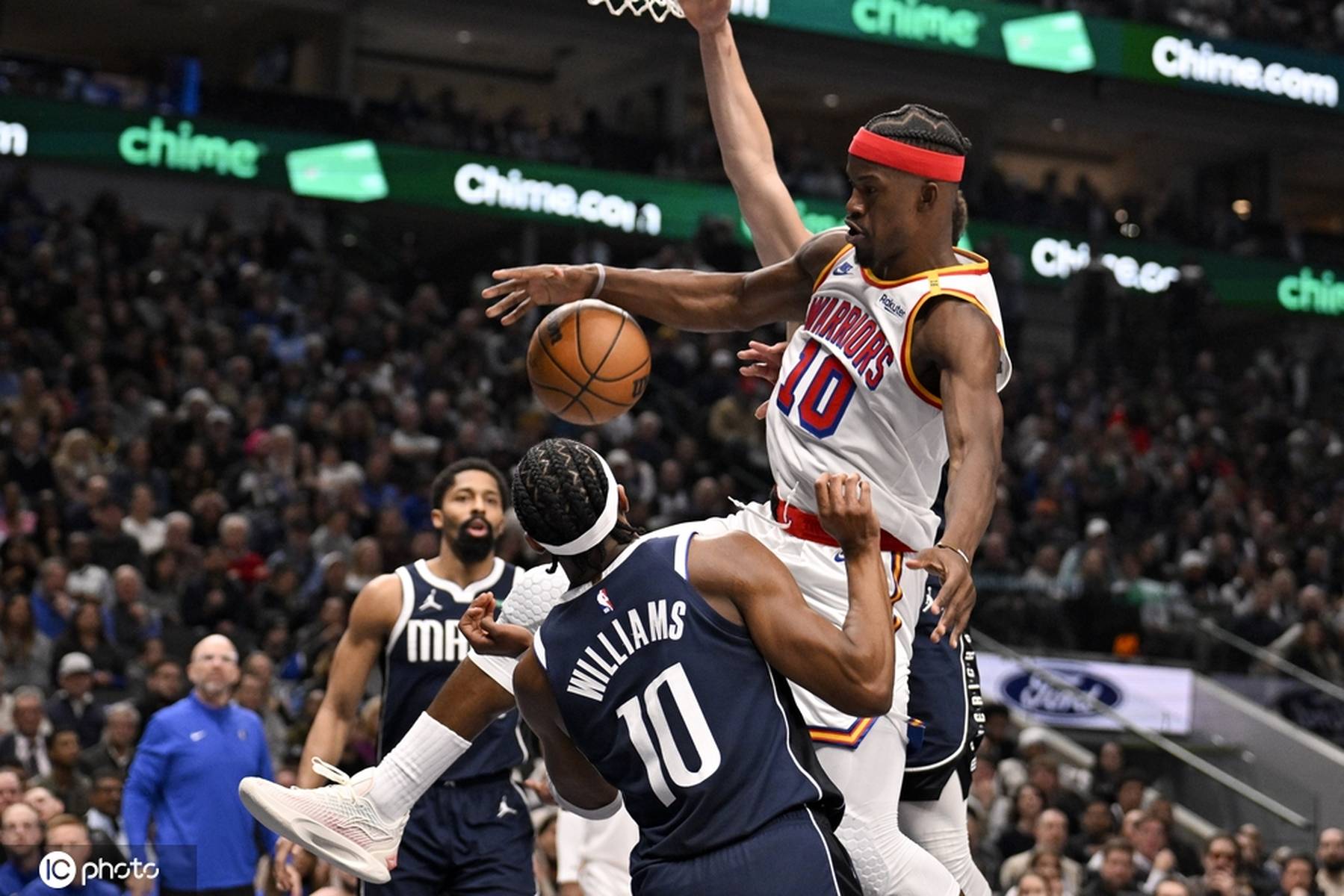 勇士紧追不舍位列第二