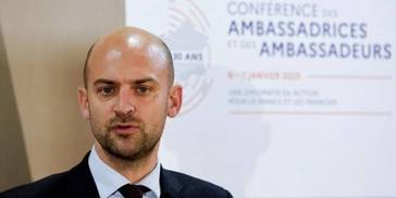 外媒：法国外长称欧盟或将迅速解除对叙利亚的部分制裁，但未透露具体时间