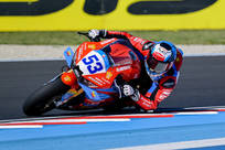 WSBK捷克站正赛首回合，张雪机车车手斩获赛季第四冠