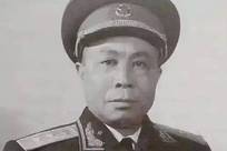 1955年授衔那天没他的名字，志愿军66军军长肖新槐二话不说主动辞官归田，朱德一拍桌子：这人，没他不行！