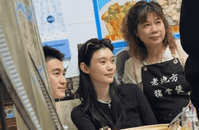 何猷君奚梦瑶夫妇现身澳门小饭馆