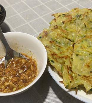 巨好吃的河南“软面丝”饼，简单几步，5分钟烙好，外焦里嫩