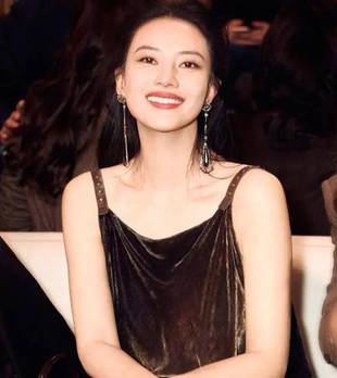 高圆圆在纽约美成啥了！于适 蔡徐坤成了纽约最有腔调的男人！