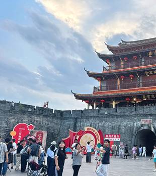 国庆古城人气旺，新空间新玩法带火潮州文旅