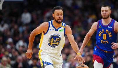 NBA-勇士VS掘金 库里持球进攻
