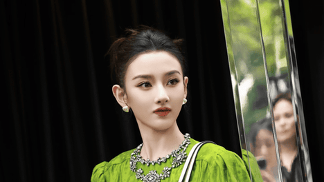 宋祖儿暴瘦？但私服穿搭松弛又清新，瘦女孩们学起来！