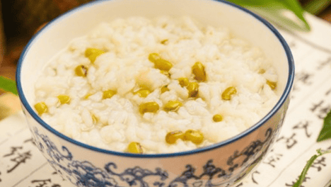 天热吃不下饭？清代这首诗里那碗绿豆汤浇饭，10分钟搞定，比凉面还消暑