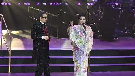94岁胡枫举行演唱会！曾志伟刘德华张学友等担任嘉宾