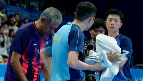 拒绝被爆冷！马龙与许昕恶战五局，以3-2成功晋级全锦赛男双八强