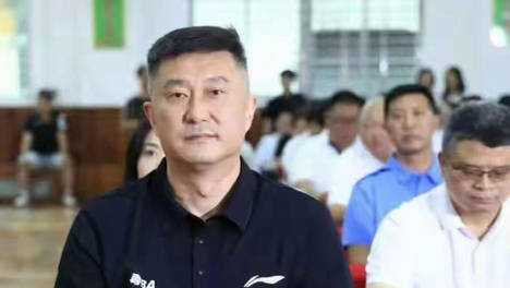 杜锋的大女儿罕见亮相！身高超185厘米，追星杨舒予，不走篮球道路