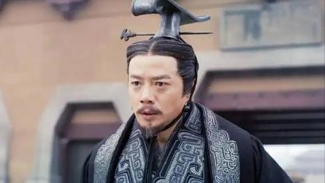 秦始皇临终之前，发生了3件怪异的事情，至今无人能解