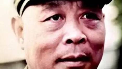 1947年，华野参谋李明道被俘后马上变节，国军让他负责内线事务，他却暗中挪用国民党经费武装了整个县大队，下场实在令人感慨