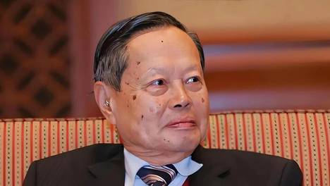 梓渝拥抱你的我