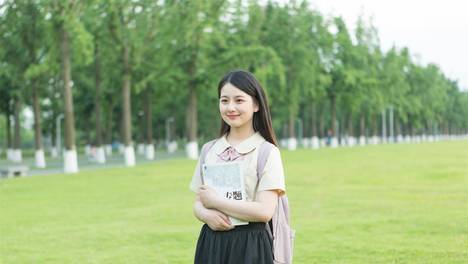 女人敢给婚外男人这样东西，就是不爱老公了，别纠缠