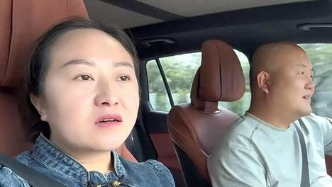 卫涛购买九张机票，接待老挝亲友出席搬家仪式