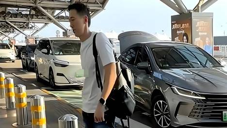周受资低调回国，字节跳动重大调整