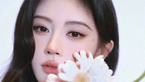 鞠婧祎 ，第十三套：拉芳全球品牌大使的直播造型为什么能出圈