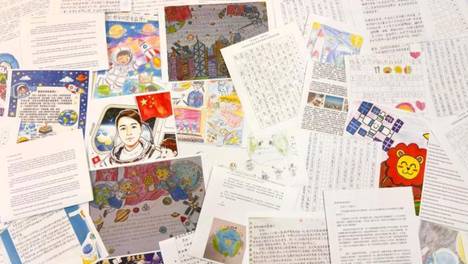 5200封香港家书写给航天员黎家盈