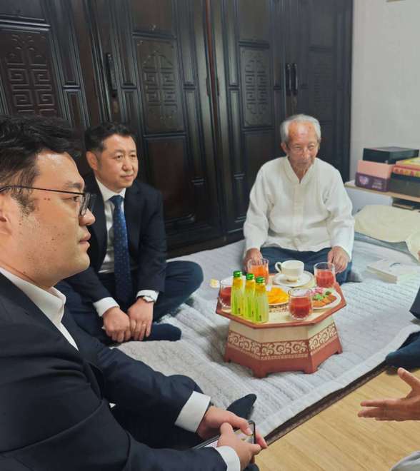 驻济州总领事陈建军拜会韩国独立运动家姜太善