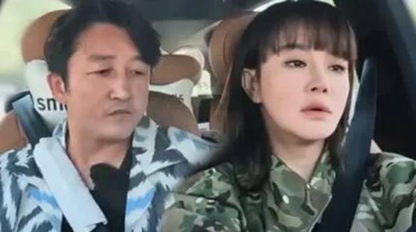冉莹颖邹市明争吵 男方将戒指随意丢弃