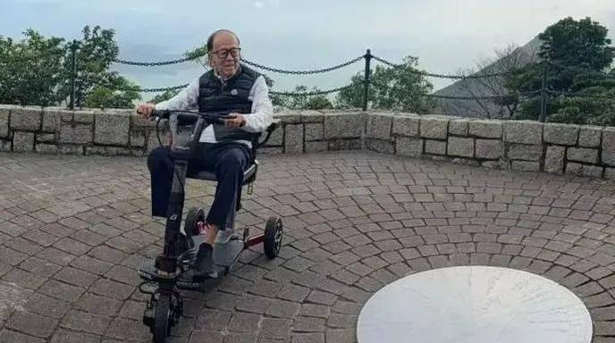 长实集团否认李嘉诚去世：他暂不打算公开露面