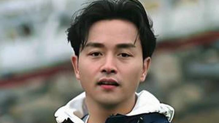 张国荣抑郁去世22年后跳楼自杀，你觉得原因是什么？