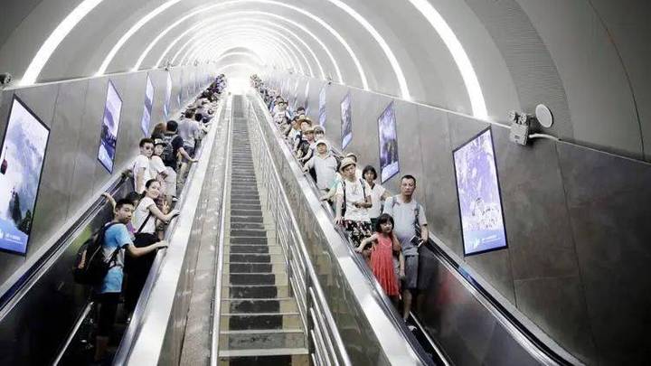 窝囊游三件套火了，你觉得好玩吗？